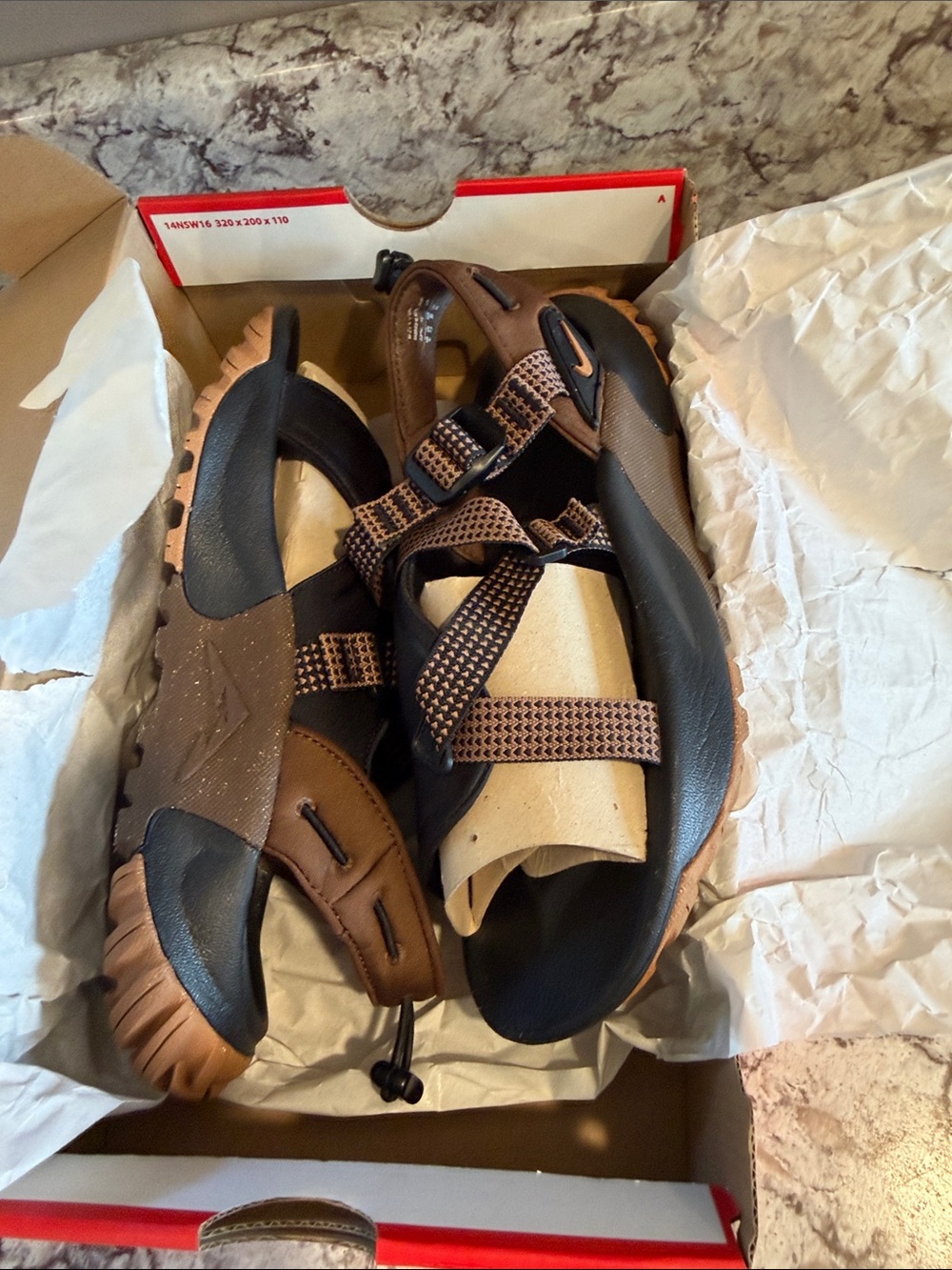 Nike Red and White Sandal Box (W Nike Oneonta)